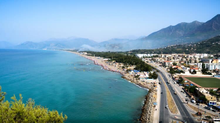 Algeria's road transport network is growing, relfecting economic development