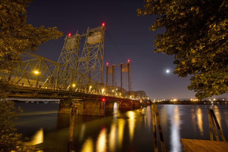 A new bridge link will connect Oregon State and Washington State in the US