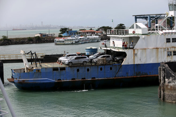 The new bridge link to Itaparica Island will replace the ageing ferry service – (image: Joa Souza/Dreamstime.com)