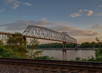 A new bridge now takes the place of the aged Chester Bridge spanning the Mississippi River